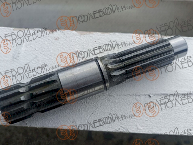 Вал шлицевой редуктора измельчающего аппарата русел (Comer )